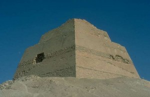 Fausse pyramide de Snéfrou