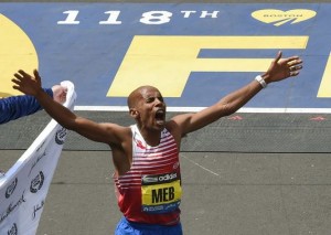 Il s'agit de l'Américain qui a été le plus rapide à cette édition du marathon de Boston.