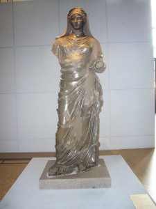 Statue d'Agrippine la Jeune