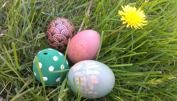 Sélection d’idées DIY pour des œufs de Pâques décorés