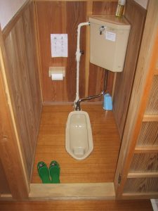 Toilettes japonaises anciennes
