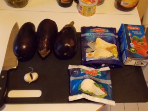 Aliments nécessaire à la parmesane d'aubergines