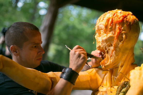 Halloween : sculpture sur citrouille