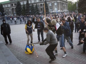 Des manifestations violentes sont une des conséquences de la crise ukrainienne.