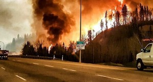 Un très gros incendie au Canada